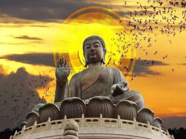 mơ thấy phật đánh con gì