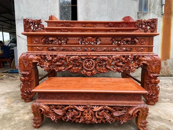 Chiêm bao nằm mơ thấy bàn thờ: điềm lành hay điềm dữ?